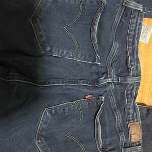 Levi's Dark Indigo Straight-Leg Women's Jeans